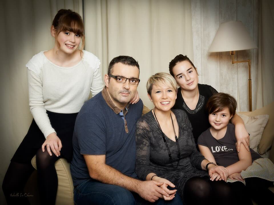 Famille photographiée à domicile Portrait de famille à domicile - Imagez-vous