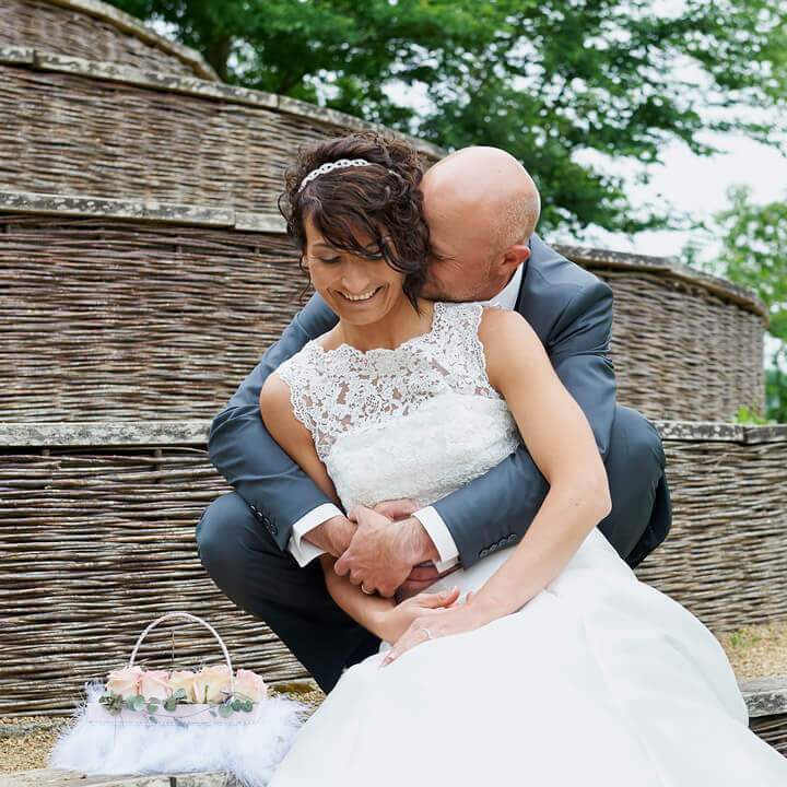 Les mariés à la roche Jagu Photo de mariés à Ploezal