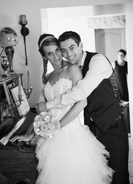 Les mariés en noir et blanc Photo de couple mariés, reportage mariage Bretagne