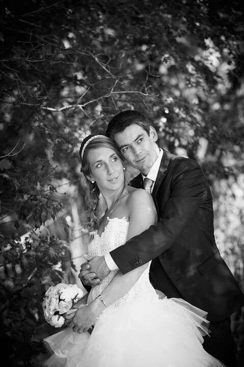 Portrait de couple en noir & blanc Photo de couple noir et blanc, mariage Morbihan