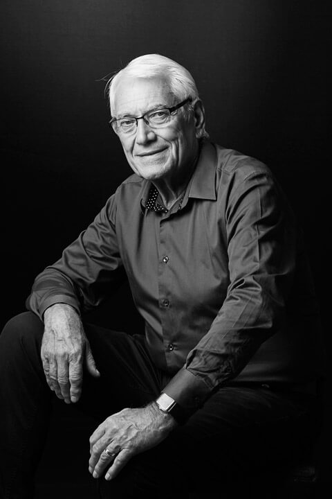 Portrait photographique en noir et blanc, studio Portrait de professionnel en studio