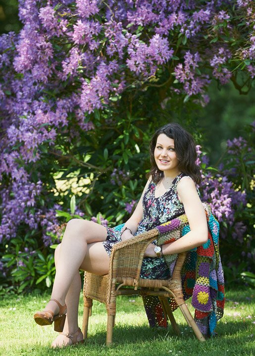 Portrait photo au printemps Portrait de femme en extérieur